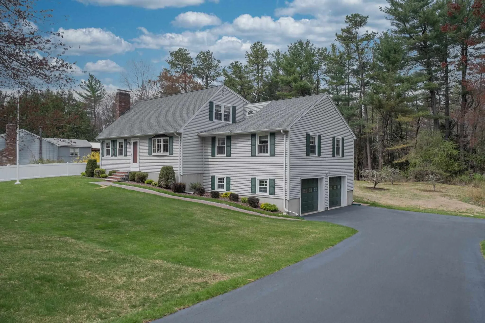 88 Londonderry Road Windham NH 03087