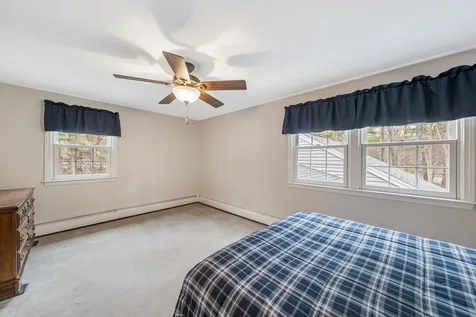 88 Londonderry Road Windham NH 03087