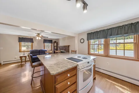 88 Londonderry Road Windham NH 03087