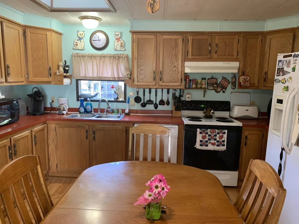 5 Eagle Lane Lee NH 03861