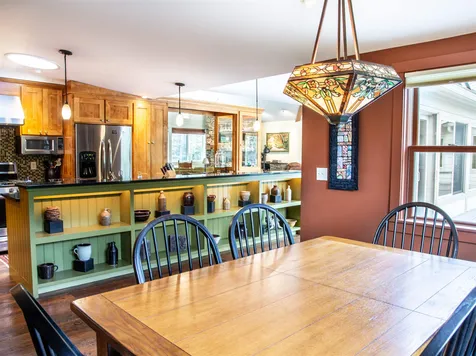 1289 Golf Course Road Warren VT 05674