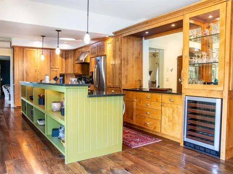 1289 Golf Course Road Warren VT 05674