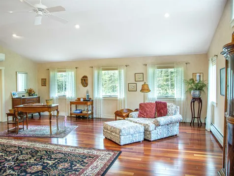 1289 Golf Course Road Warren VT 05674