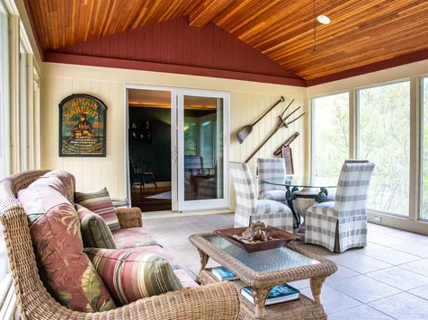 1289 Golf Course Road Warren VT 05674