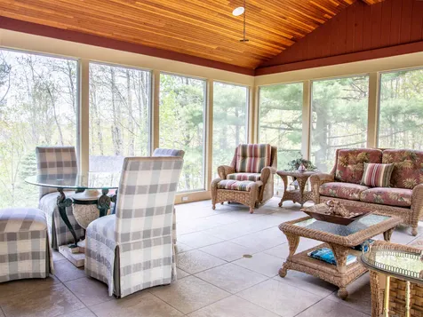 1289 Golf Course Road Warren VT 05674