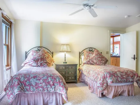 1289 Golf Course Road Warren VT 05674