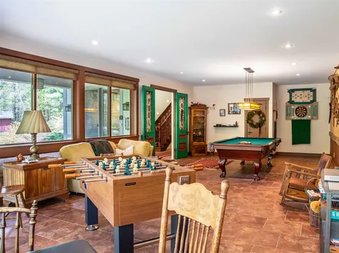 1289 Golf Course Road Warren VT 05674