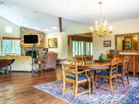 1289 Golf Course Road Warren VT 05674