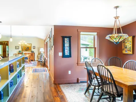 1289 Golf Course Road Warren VT 05674