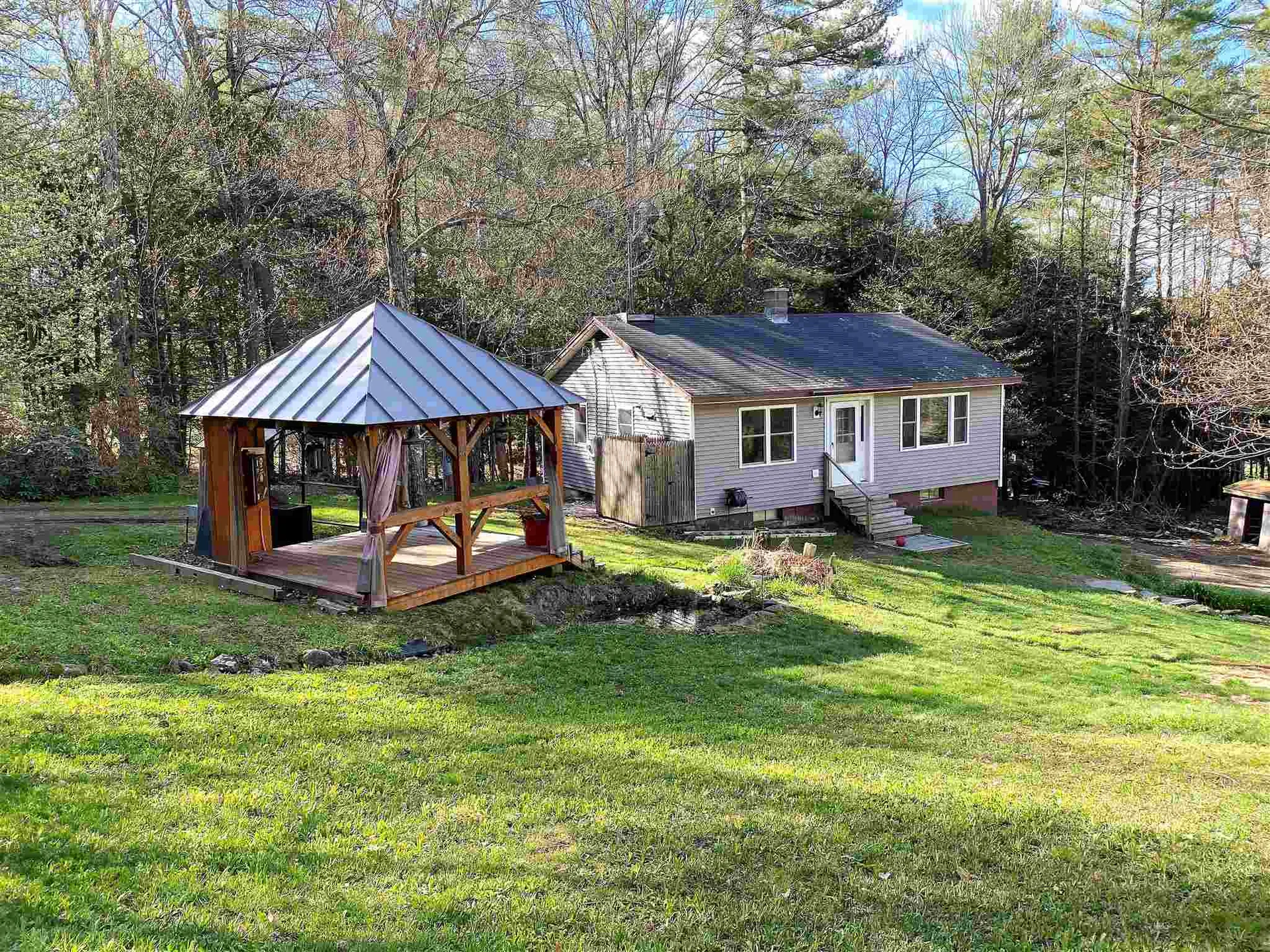 118 North Road Sunapee NH 03782