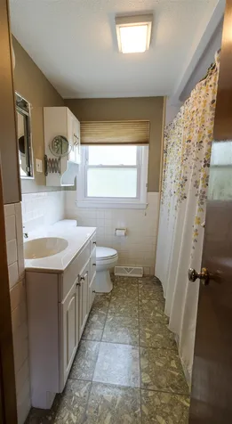 26 Twinbrook Avenue Salem NH 03079