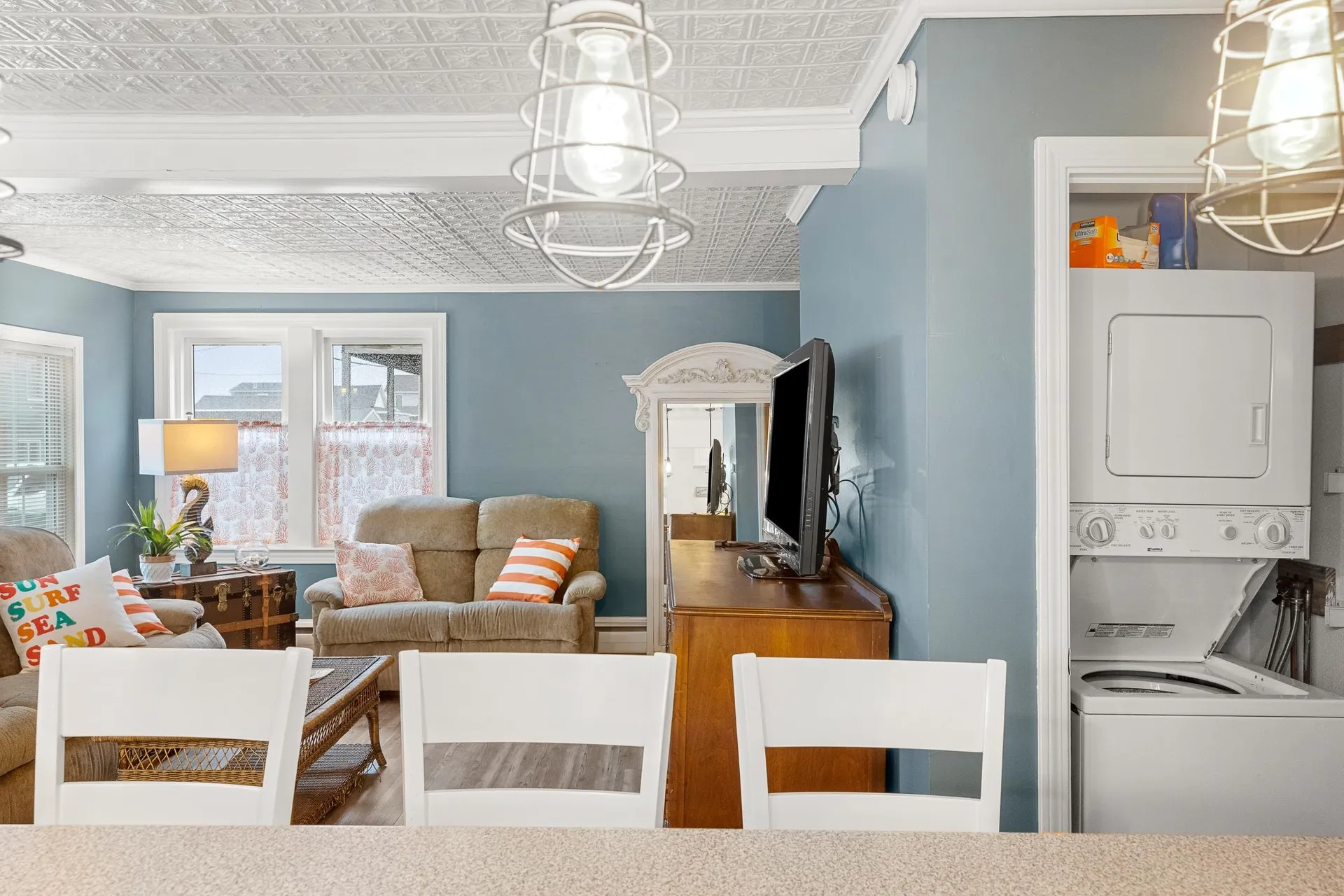 2 Dover Avenue Hampton NH 03842