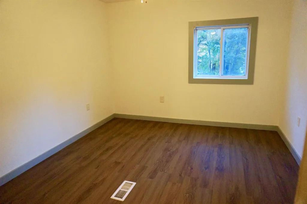 8 Vindale Road Hooksett NH 03106