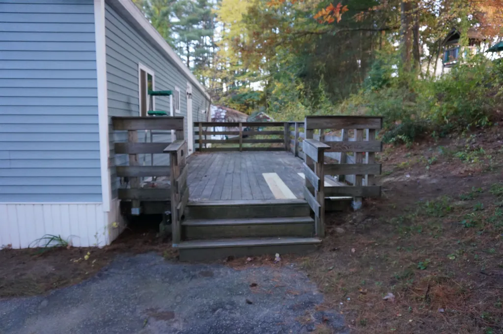 8 Vindale Road Hooksett NH 03106