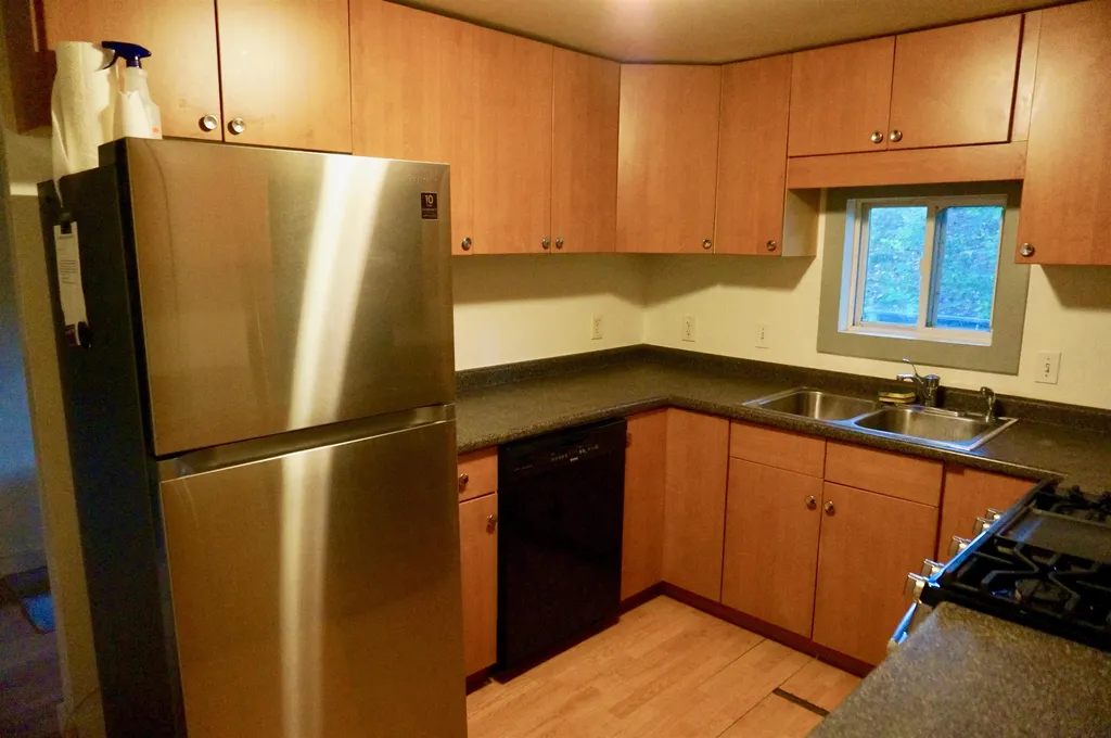 8 Vindale Road Hooksett NH 03106