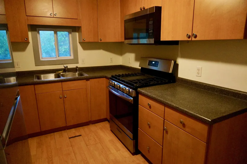8 Vindale Road Hooksett NH 03106