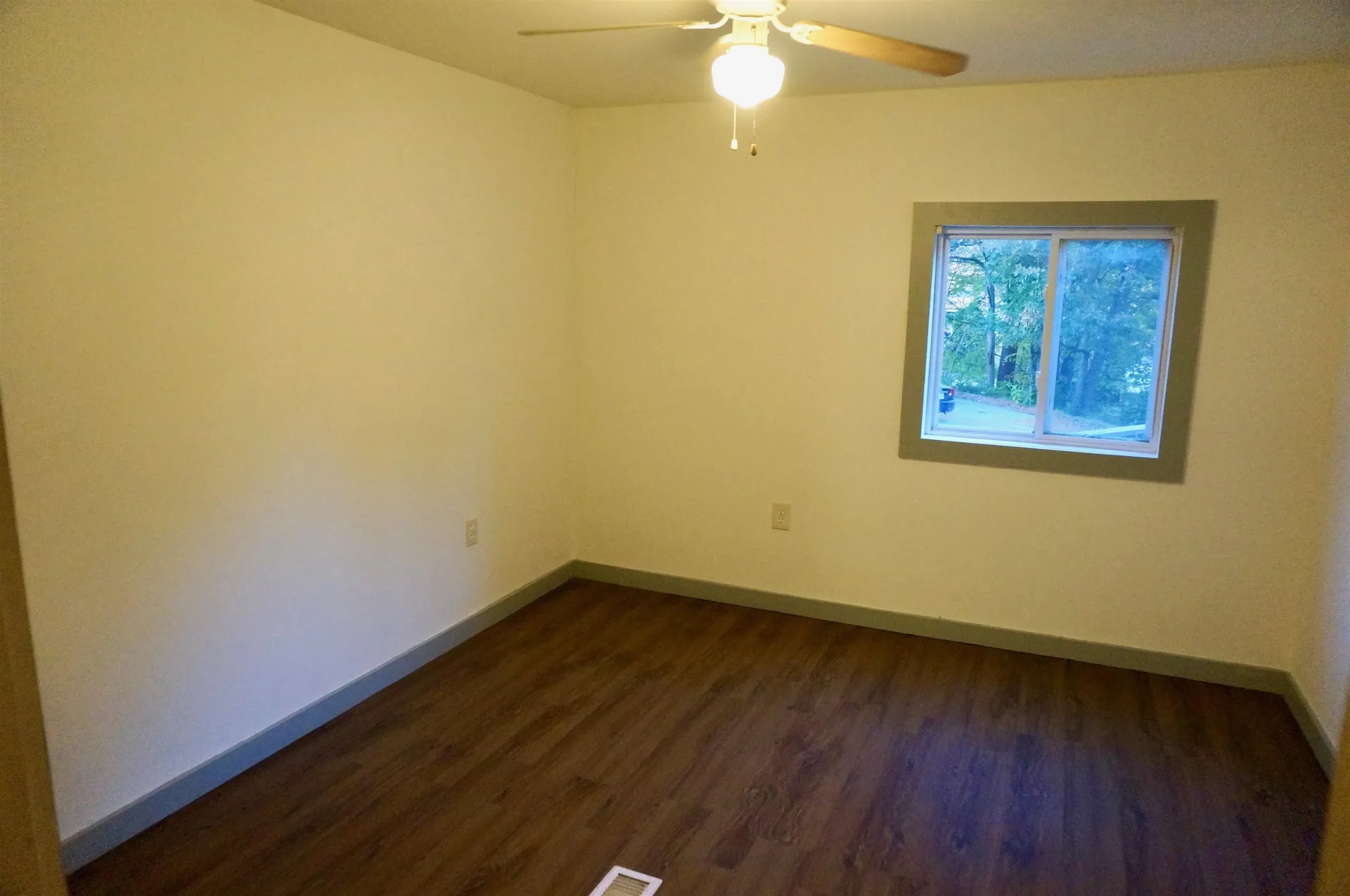 8 Vindale Road Hooksett NH 03106