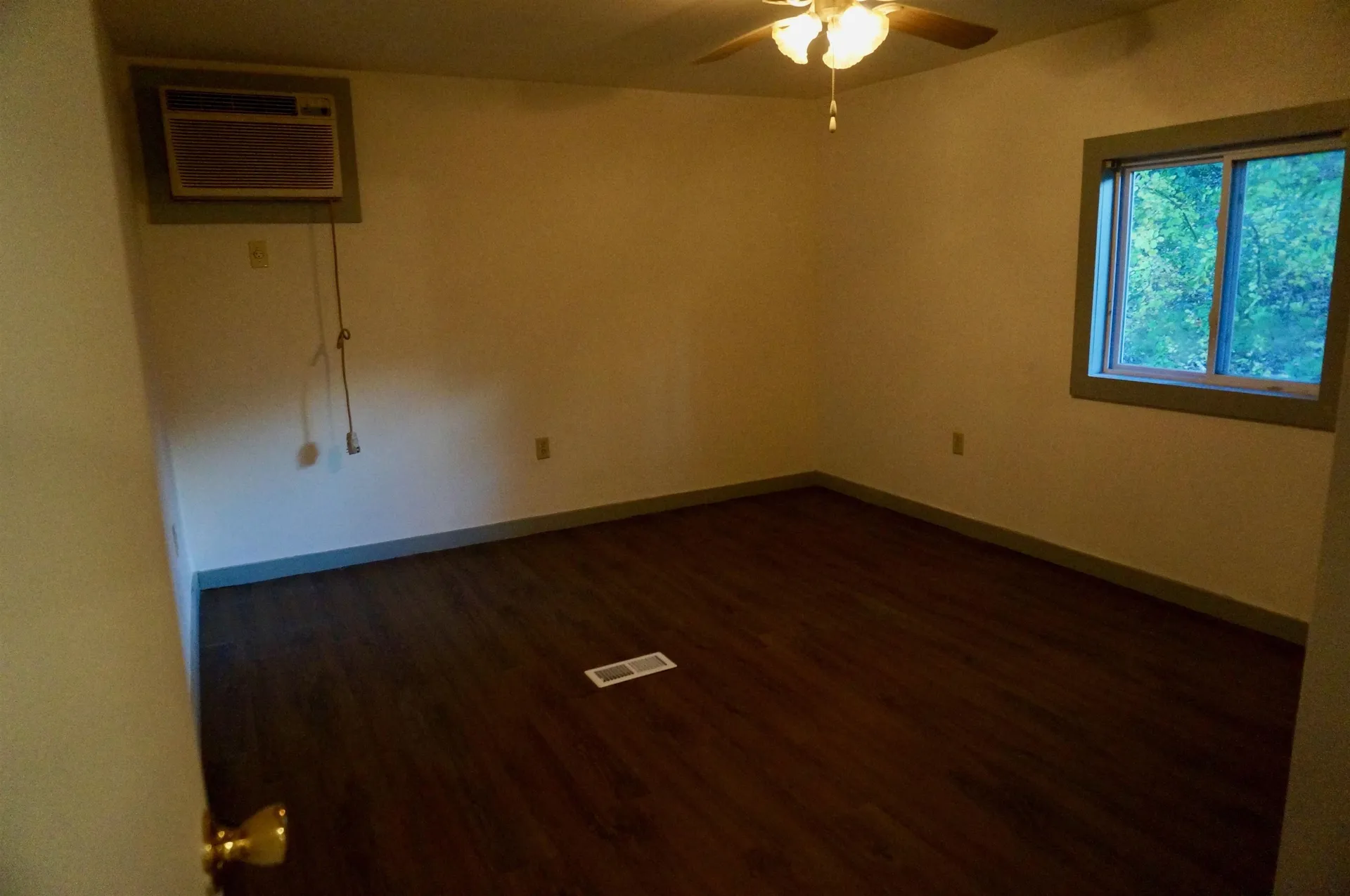 8 Vindale Road Hooksett NH 03106