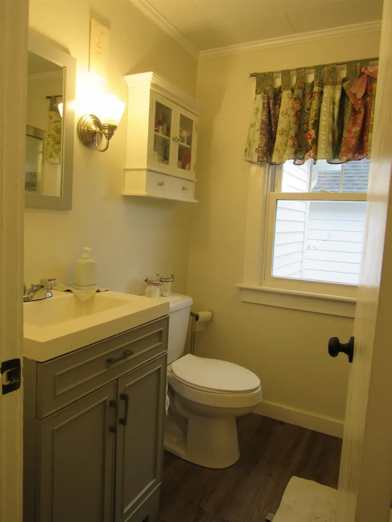32 Harvard Street Franconia NH 03580