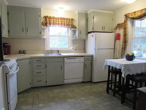 32 Harvard Street Franconia NH 03580