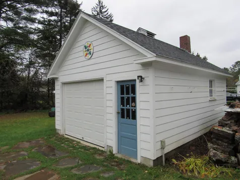 32 Harvard Street Franconia NH 03580