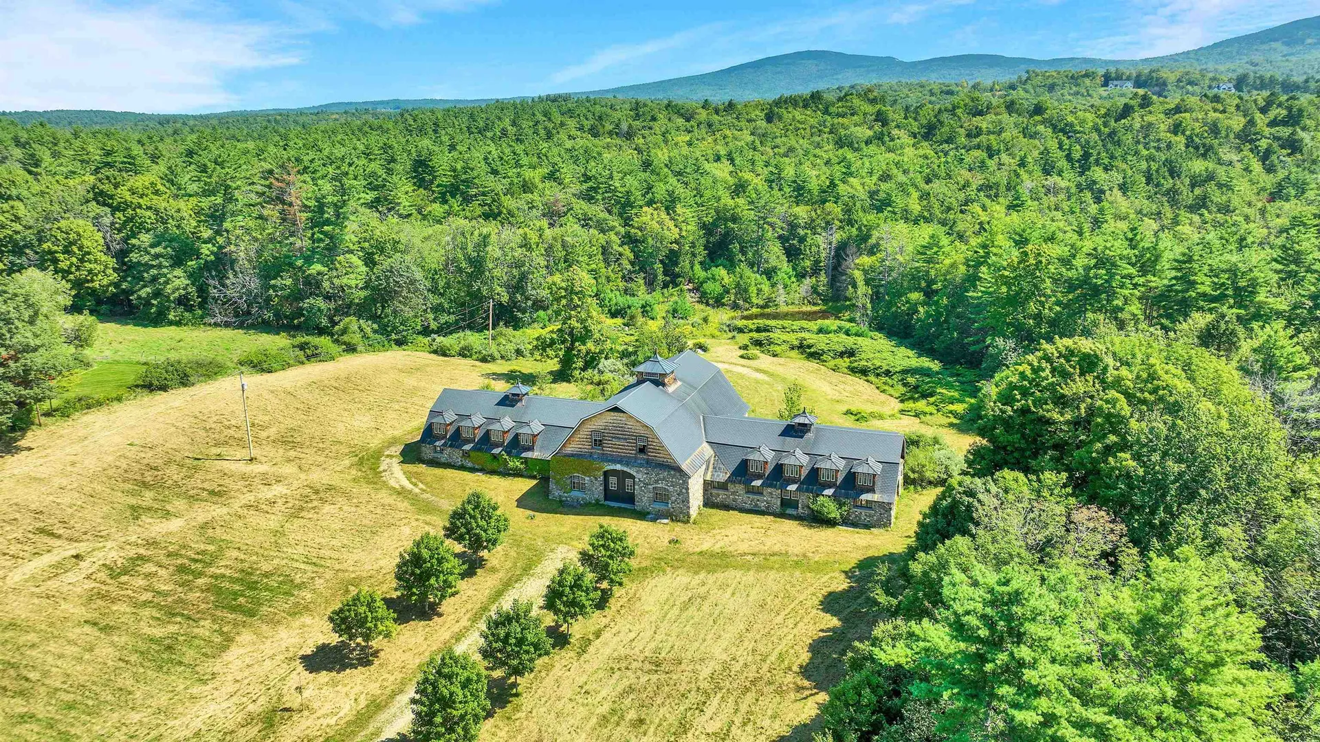 63 Old Street Road Peterborough NH 03458