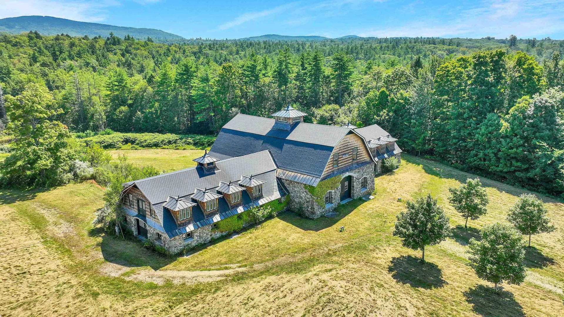 63 Old Street Road Peterborough NH 03458