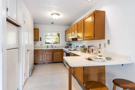 B-12 Stonehedge Drive South Burlington VT 05403