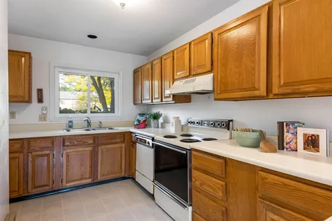 B-12 Stonehedge Drive South Burlington VT 05403