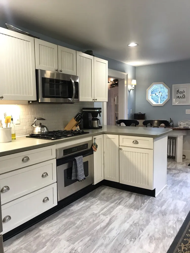 493 Raymond Road Colchester VT 05446