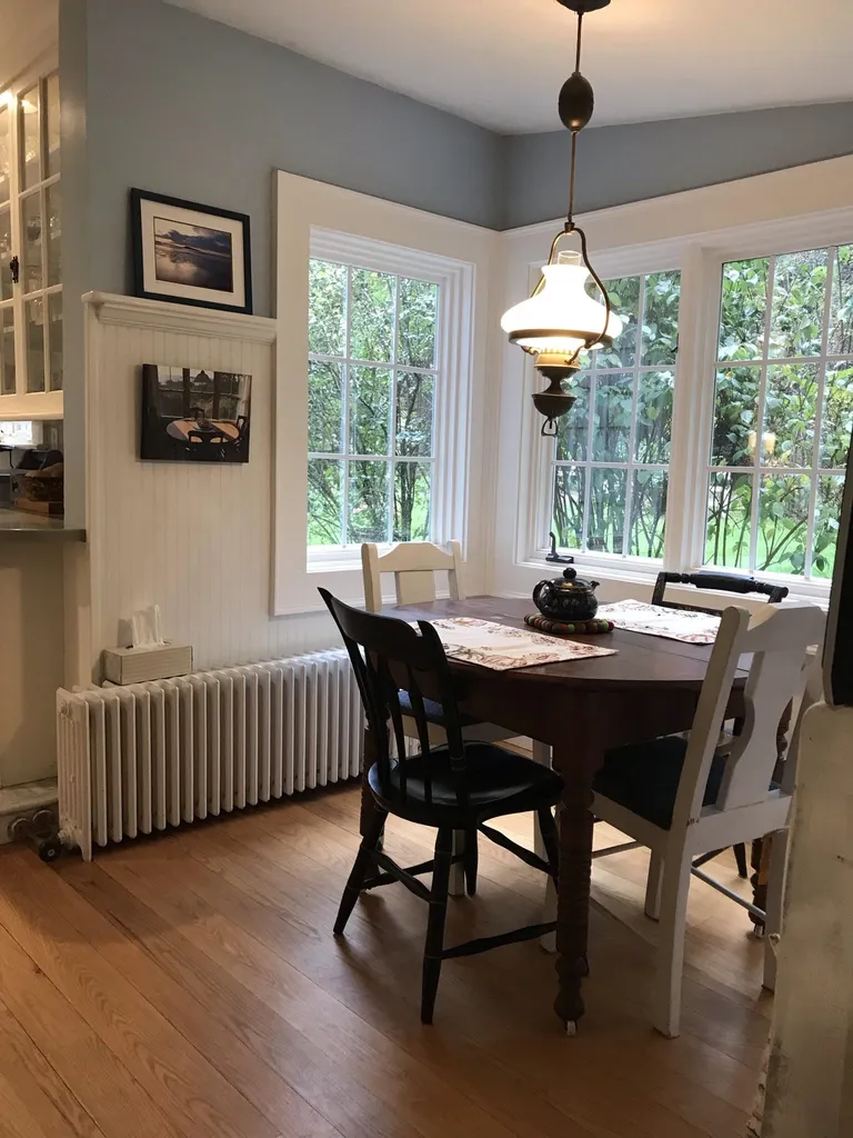 493 Raymond Road Colchester VT 05446