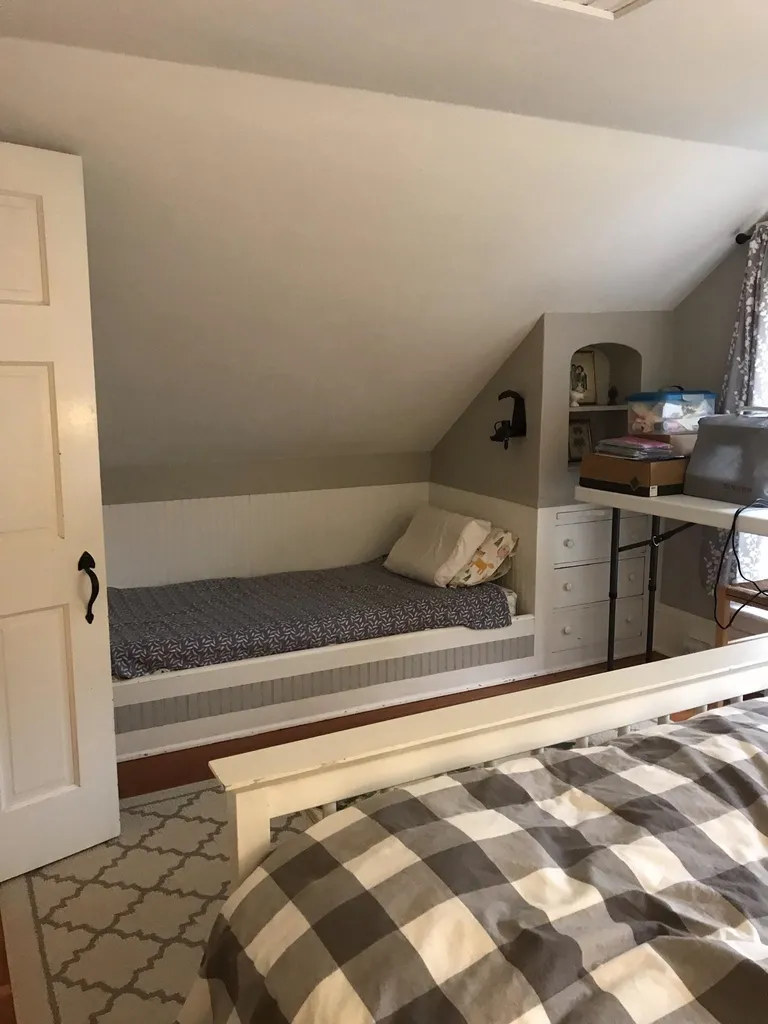 493 Raymond Road Colchester VT 05446