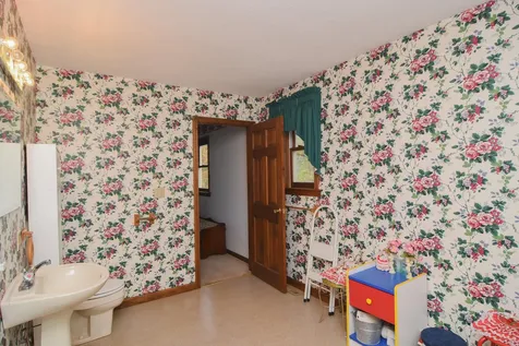 38 Elwood Road Londonderry NH 03053