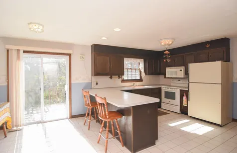 38 Elwood Road Londonderry NH 03053