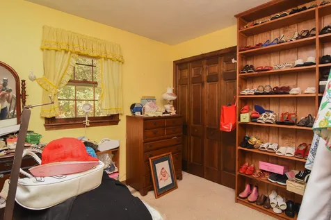 38 Elwood Road Londonderry NH 03053