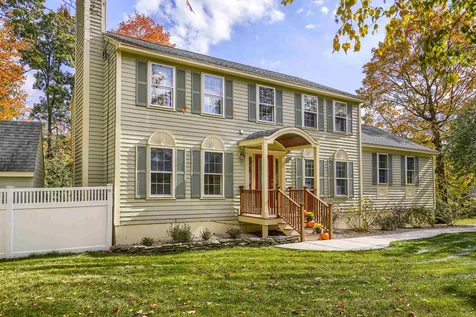 91 Coburn Avenue Nashua NH 03063