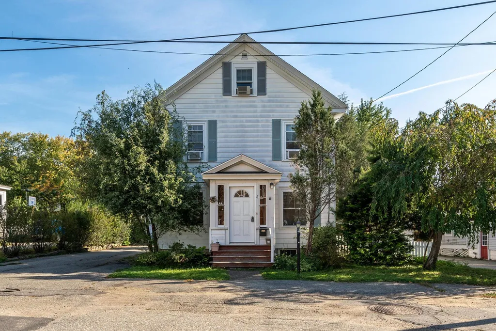 6 Coolidge Avenue Dover NH 03820