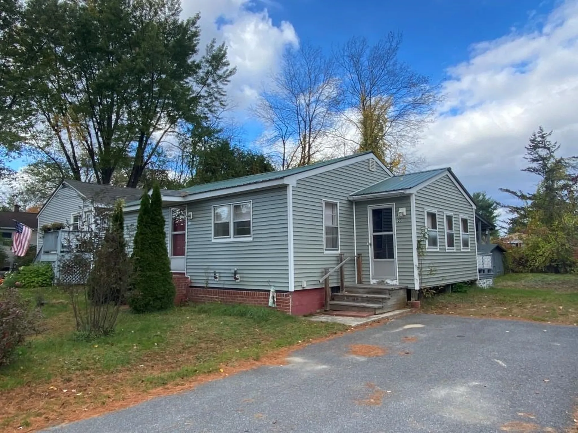 25 Fairbanks Street Keene NH 03431
