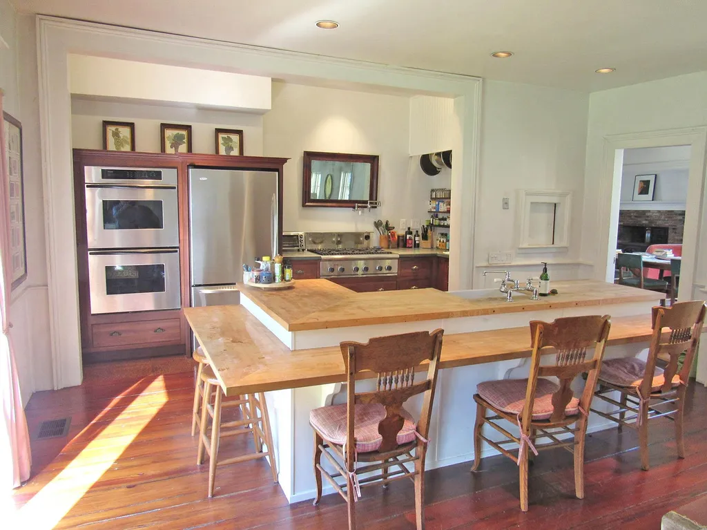 170 Western Avenue Brattleboro VT 05301