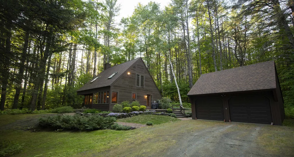 111 Lyon Drive Hartford VT 05059