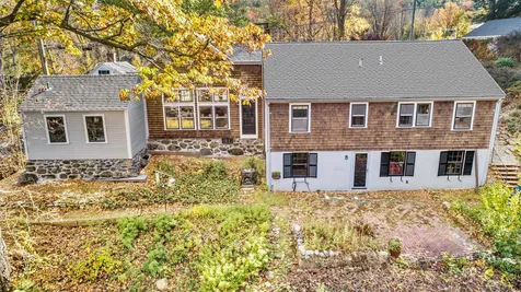 89 Temple Road Wilton NH 03086
