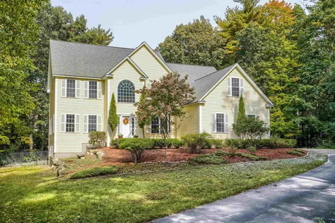 7 Indian Pond Lane Amherst NH 03031-2124