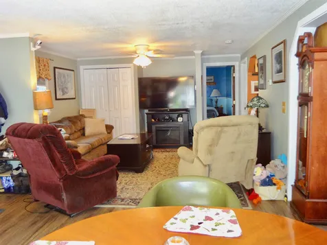 1793 Parade Road Laconia NH 03246