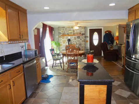 1793 Parade Road Laconia NH 03246
