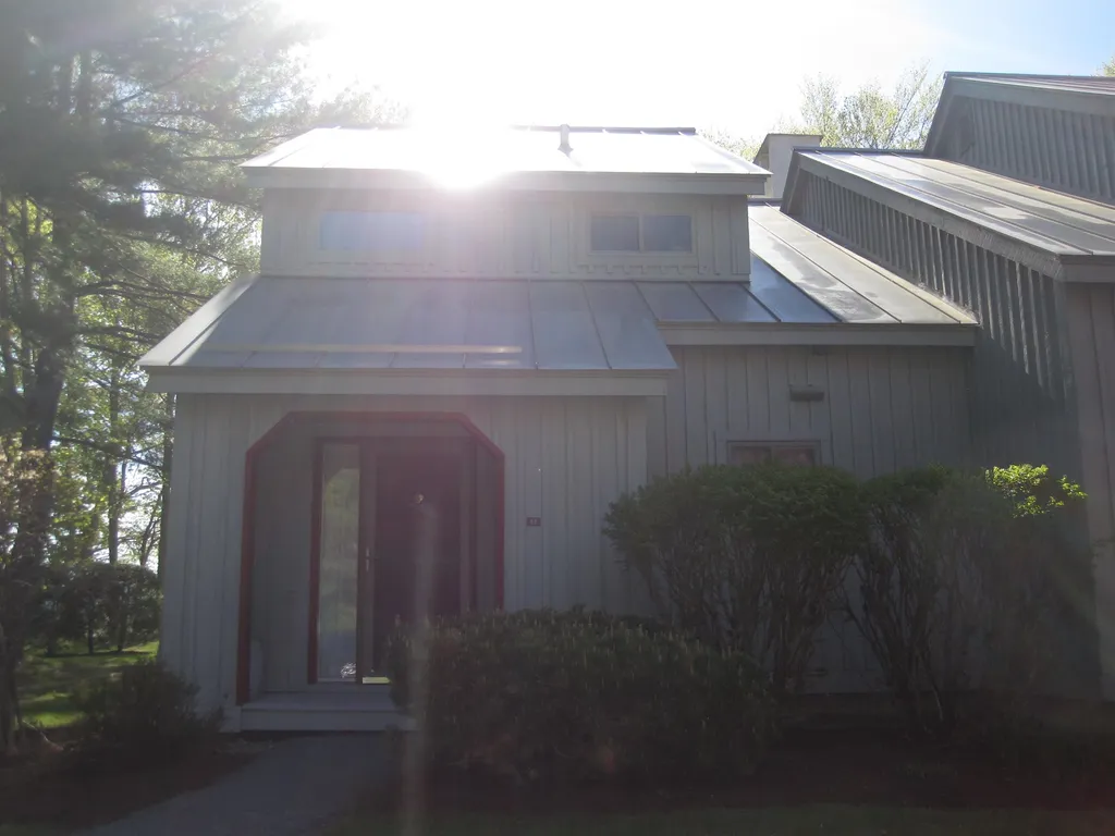 860 Murphy Road Hartford VT 05059