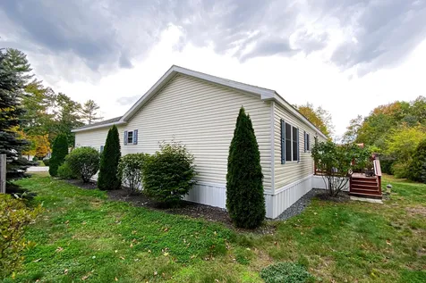 46 Centerwood Drive Concord NH 03301