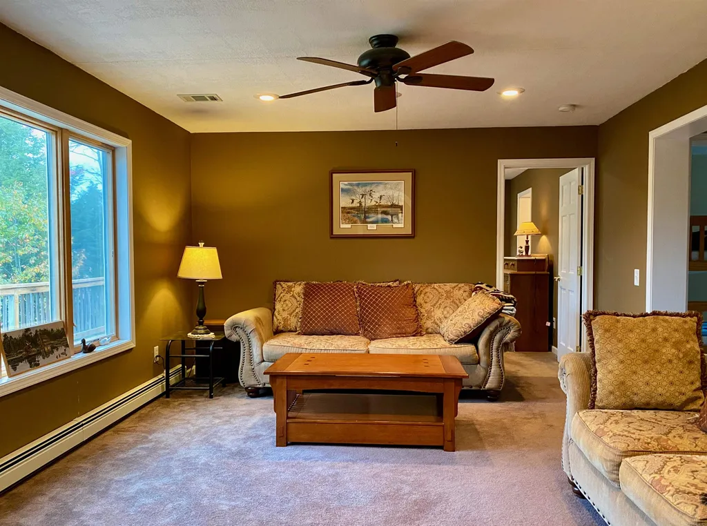 59 Barry Highlands Road Danbury NH 03230