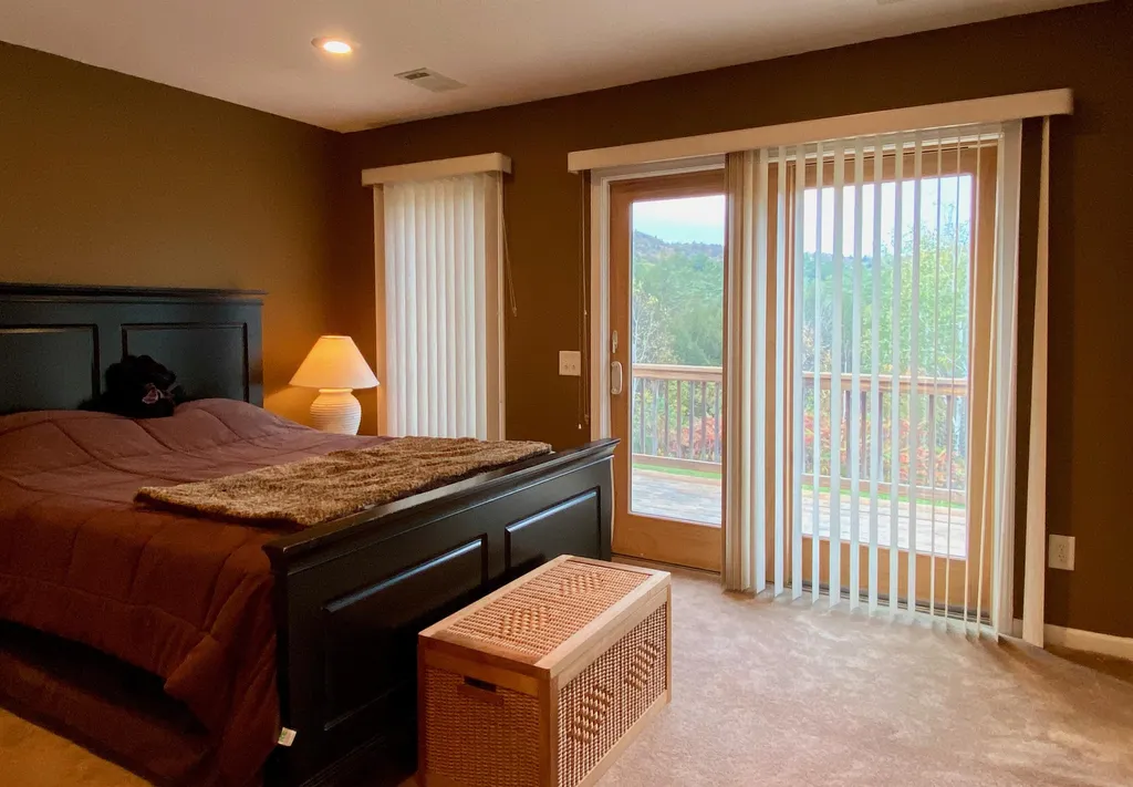 59 Barry Highlands Road Danbury NH 03230