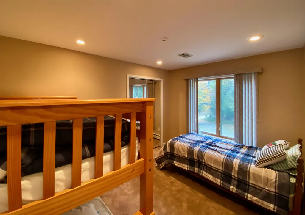 59 Barry Highlands Road Danbury NH 03230