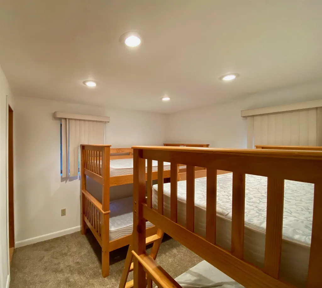 59 Barry Highlands Road Danbury NH 03230